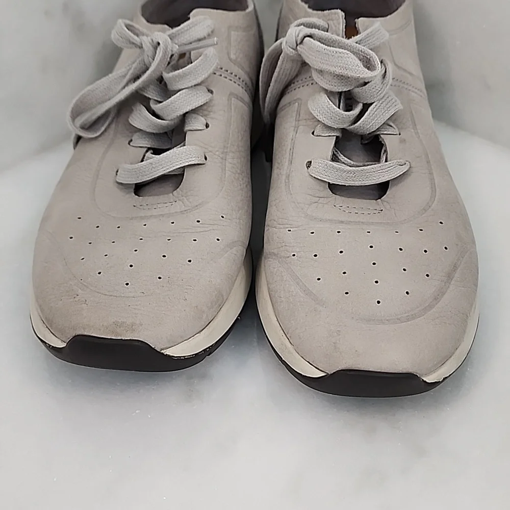 Ugg Womens Sneakers Adaleen Light Grey Cream Size 7
